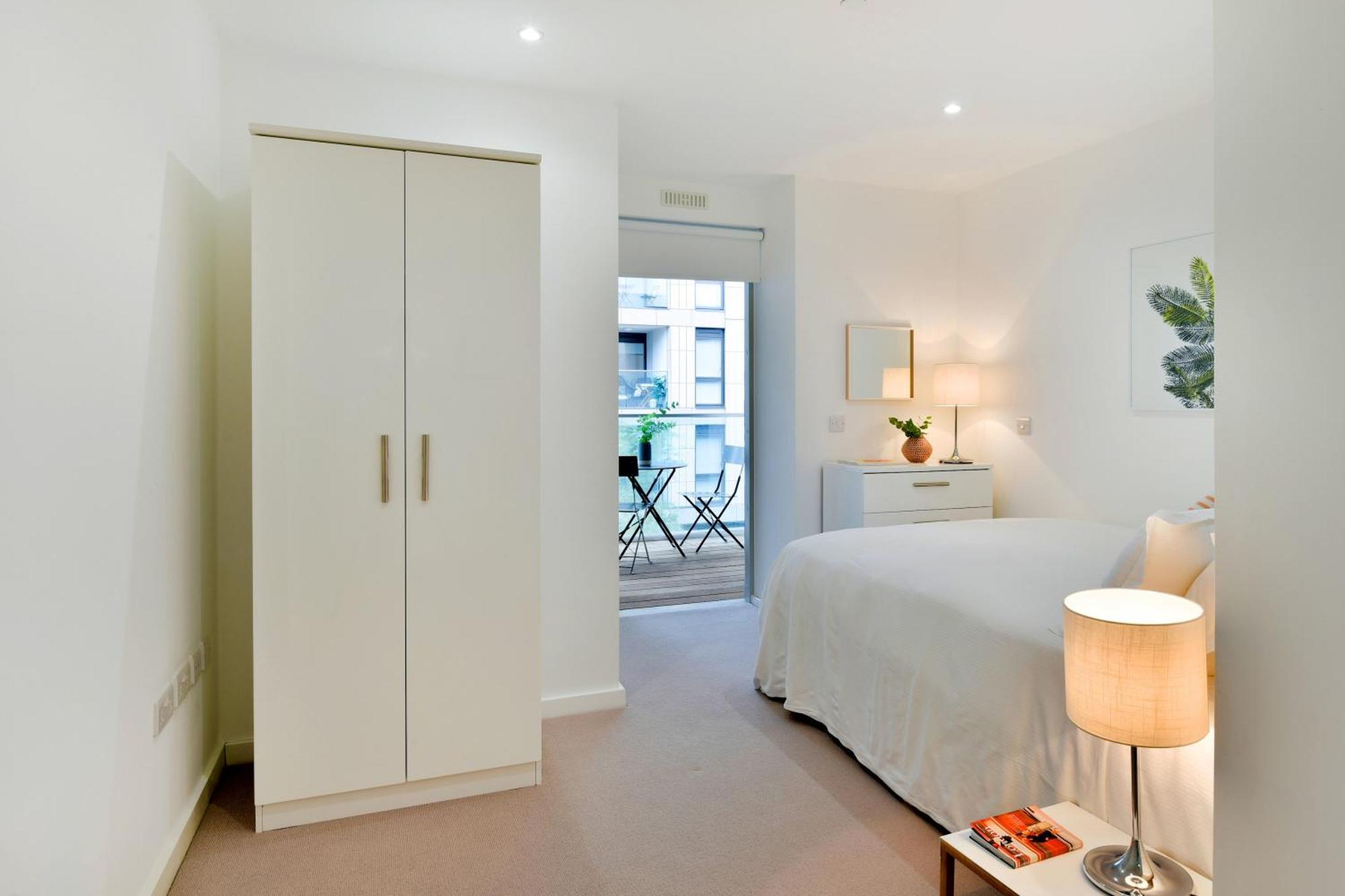 Madison Hill - Clapham South 1 - Two Bedroom Flat London Exteriör bild